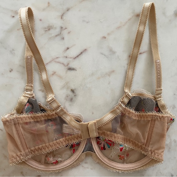 Sawren Intimates | European Lace Lingerie Set, Size 32E Top & Size Small Bottoms - Picture 5 of 15